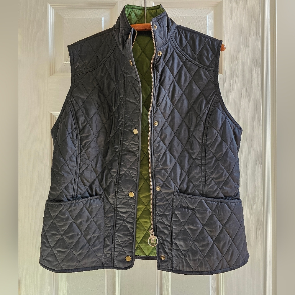 BARBOUR Black Diamond Quilted Vest with Green Interior. Equestrian Style
